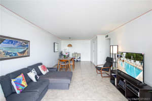 2851 NE 183rd St #507e, Aventura, FL 33160, Sold 12/29/21