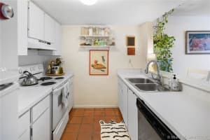 6860 SW 45th Ln, Miami, FL 33155, Sold 08/31/21