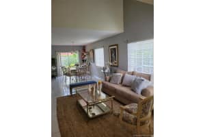 5262 SW 154th Pl, Miami, FL 33185, Sold 11/05/21