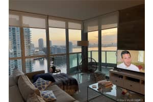 1331 Brickell Bay Dr #1402, Miami, FL 33131, Sold 12/06/21