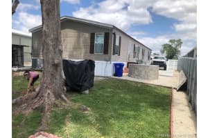 21830 NW 1st St, Pembroke Pines, FL 33029, Sold 10/08/21