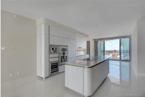 16901 Collins Ave, Sunny Isles Beach, FL 33160, Sold 03/31/22