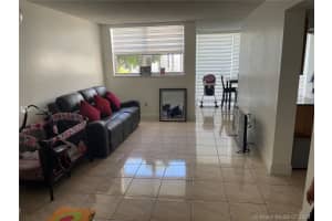 9431 SW 4th St, Miami, FL 33174, Sold 08/26/21