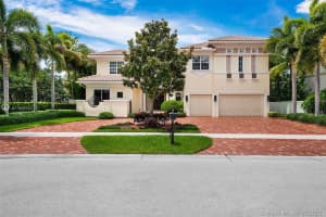 631 Sweet Bay Ave, Plantation, FL 33324, Sold 08/20/21