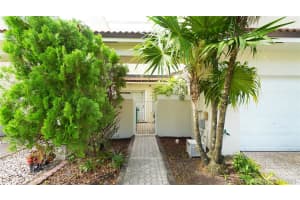 9773 NW 45th Ln, Doral, FL 33178, Sold 08/25/21
