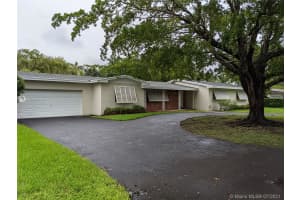 8601 SW 54th Ct, Miami, FL 33143, Sold 08/17/21