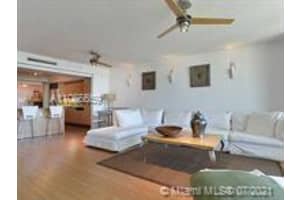 1455 Ocean Dr, Miami Beach, FL 33139, Sold 03/16/22