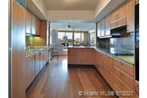 1455 Ocean Dr, Miami Beach, FL 33139, Sold 03/16/22