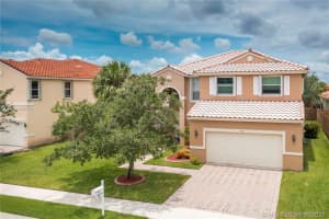 952 SW 191st Ave, Pembroke Pines, FL 33029, Sold 08/18/21