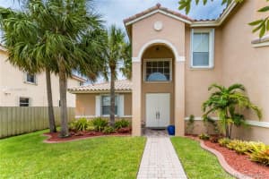 952 SW 191st Ave, Pembroke Pines, FL 33029, Sold 08/18/21