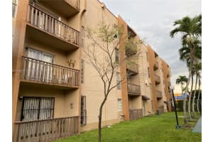 4713 NW 7th St, Miami, FL 33126, Sold 10/14/21