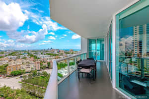 1000 South Pointe Dr, Miami Beach, FL 33139, Sold 12/22/21