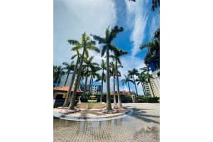 5085 NW 7th St, Miami, FL 33126, Sold 08/19/21