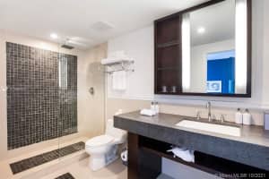 17315 Collins Ave, Sunny Isles Beach, FL 33160, Sold 12/30/21
