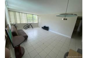 2175 NE 170th St, North Miami Beach, FL 33162, Sold 01/21/22