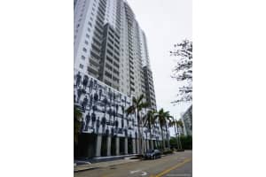 185 SE 14th Terrace, Miami, FL 33131, Sold 11/29/21
