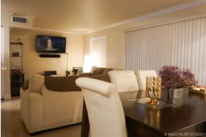 1940 Bayberry Dr, Pembroke Pines, FL 33024, Sold 08/16/21