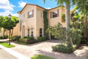 64 Via Poinciana Ln, Boca Raton, FL 33487, Sold 09/28/21