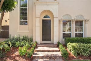 64 Via Poinciana Ln, Boca Raton, FL 33487, Sold 09/28/21