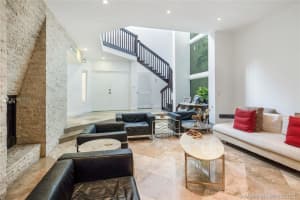 1831 W Oak Haven Cir, Miami, FL 33179, Sold 01/28/22