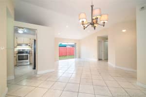 18926 NW 63rd Ct Cir, Hialeah, FL 33015, Sold 08/26/21