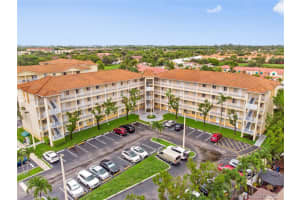 6940 NW 179th St, Hialeah, FL 33015, Sold 09/14/21