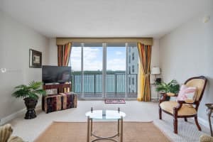 10350 W Bay Harbor Dr #7v, Miami Beach, FL 33154, Sold 09/24/21