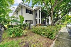931 NE 199th St, Miami, FL 33179, Sold 08/17/21