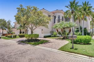 1230 Seagull Terrace, Hollywood, FL 33019, Sold 10/01/21