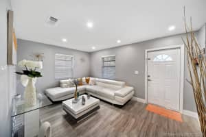 3771 SW 99th Ave, Miami, FL 33165, Sold 07/29/21