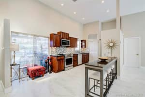 2703 Parkview Dr S, Hallandale Beach, FL 33009, Sold 08/20/21