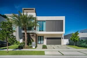 10459 NW 68th Terrace, Doral, FL 33178, Sold 03/01/22