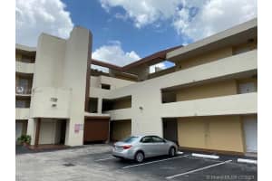 8810 Fontainebleau Blvd, Miami, FL 33172, Sold 08/05/21