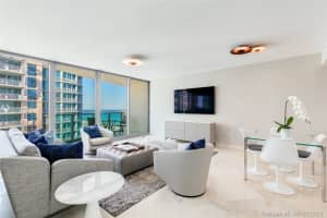 1455 Ocean Dr, Miami Beach, FL 33139, Sold 12/01/21