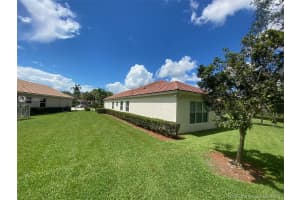 8924 New Hope Ct, Royal Palm Beach, FL 33411, Sold 09/30/21