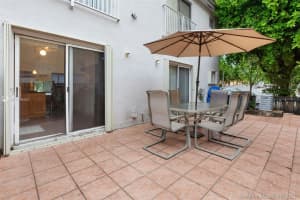 5605 NW 109th Ave, Doral, FL 33178, Sold 08/25/21