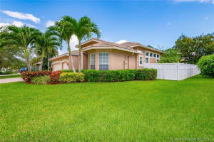 6077 NW 56th Dr, Coral Springs, FL 33067, Sold 08/16/21