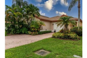 9934 NW 32nd St, Doral, FL 33172, Sold 11/05/21