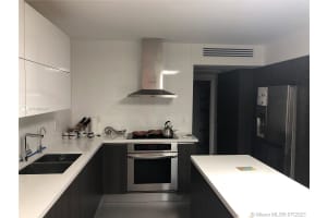 5660 Collins Ave #8d, Miami Beach, FL 33140, Sold 12/03/21