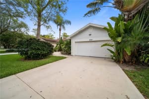 4240 Grove Park Ln, Boynton Beach, FL 33436, Sold 03/11/22