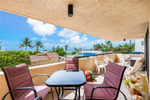 2555 Collins Ave, Miami, FL 33140, Sold 09/02/21