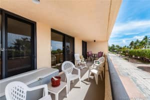 2555 Collins Ave, Miami, FL 33140, Sold 09/02/21
