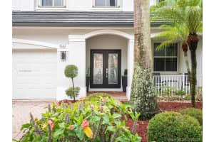 961 Crestview Cir, Weston, FL 33327, Sold 09/01/21