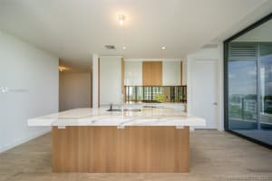 2831 S Bayshore Dr, Miami, FL 33133, Sold 11/09/21