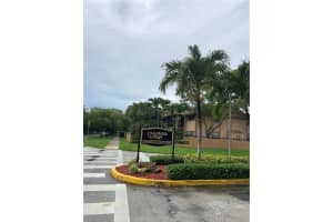 19055 NW 62nd Ave, Hialeah, FL 33015, Sold 09/01/21