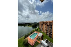 9686 Fontainebleau Blvd, Miami, FL 33172, Sold 03/23/22