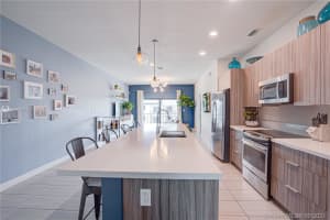 7865 NW 104th Ave, Doral, FL 33178, Sold 08/30/21