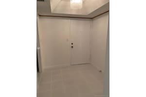 9735 NW 52nd St, Doral, FL 33178, Sold 10/08/21