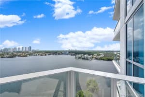 17111 Biscayne Blvd, North Miami Beach, FL 33160, Sold 06/16/22