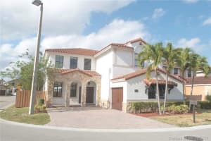 9875 NW 10th St, Miami, FL 33172, Sold 11/30/21